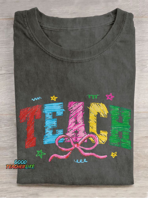 Flirty Teacher Flirty Bowing To Teach Crayon Graffiti Casual Print T-shirt