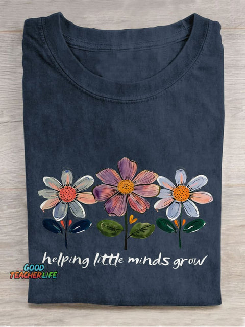 Helping Little Minds Grow Floral Teacher Casual Print T-shirt