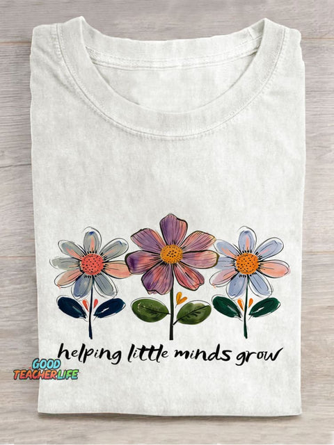 Helping Little Minds Grow Floral Teacher Casual Print T-shirt
