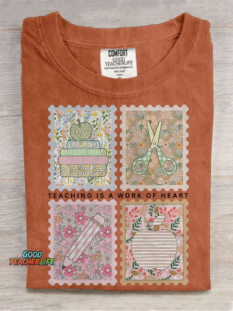 Teaching Is A Work of Heart Stamp Teacher Casual Print T-shirt
