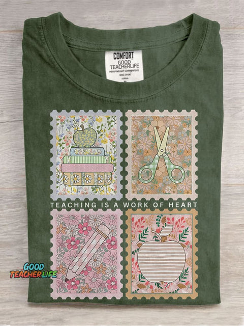 Teaching Is A Work of Heart Stamp Teacher Casual Print T-shirt