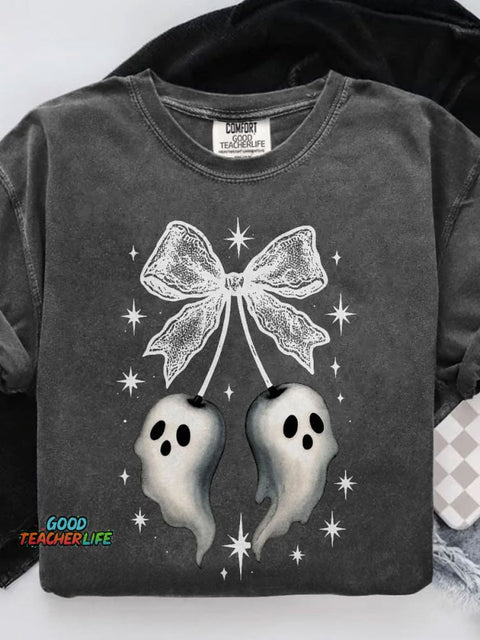 Ghost Bow Cute Halloween Spooky Black Lace Bow with Floating Ghosts and Stars Art Casual Print T-shirt