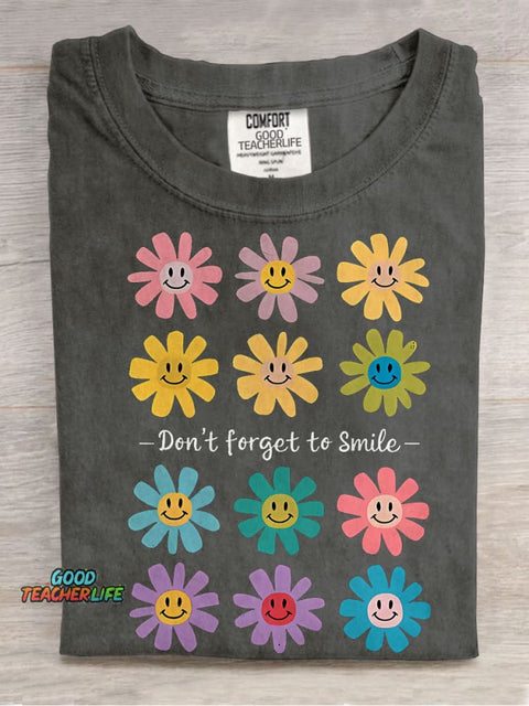 Don't Forget To Smile Teacher Casual Print T-shirt