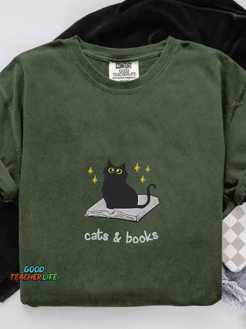 Cats and Books Casual Print T-shirt