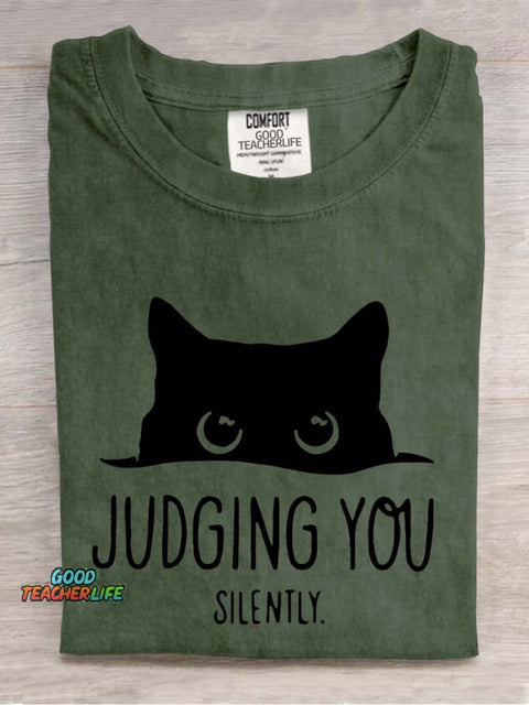 Cat Judging You Decorative Pattern T-shirt