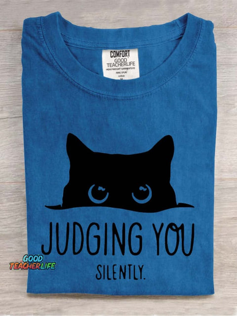 Cat Judging You Decorative Pattern T-shirt