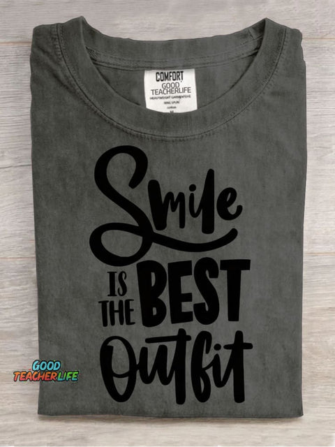 Smile Is The Best Outfit Decorative Pattern T-shirt