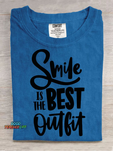 Smile Is The Best Outfit Decorative Pattern T-shirt