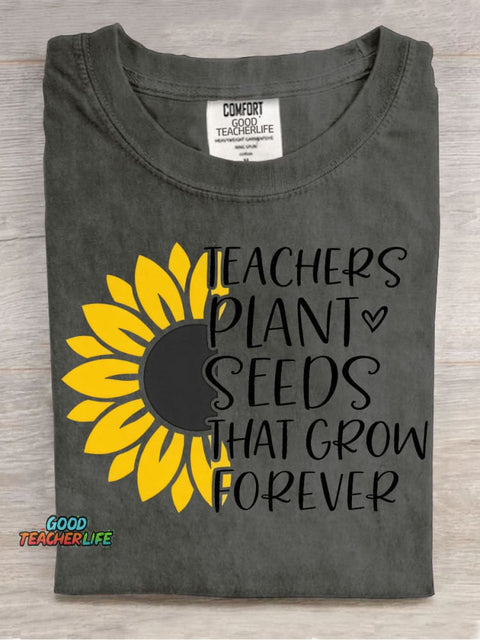 Teacher Plant Seeds That Grow Decorative Pattern T-shirt