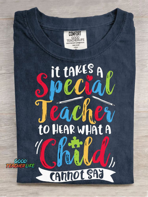 Teacher Hear Decorative Pattern T-shirt