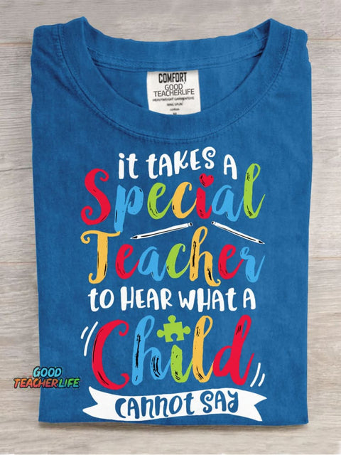 Teacher Hear Decorative Pattern T-shirt