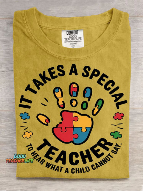 Teacher Hear Decorative Pattern T-shirt