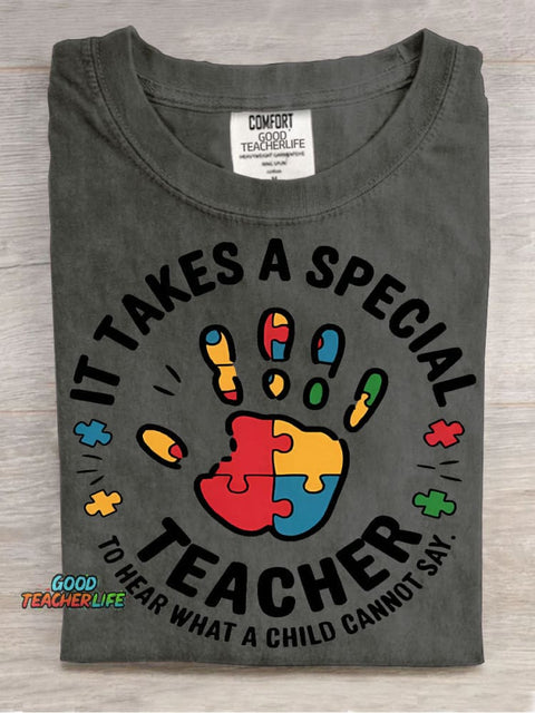Teacher Hear Decorative Pattern T-shirt