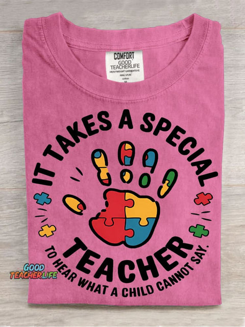 Teacher Hear Decorative Pattern T-shirt