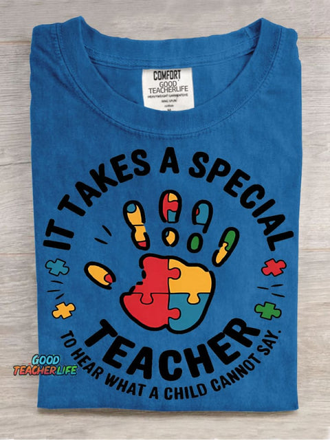 Teacher Hear Decorative Pattern T-shirt