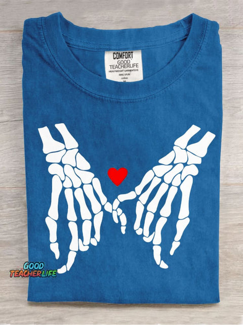 Love and Skulls Decorative Pattern T-shirt