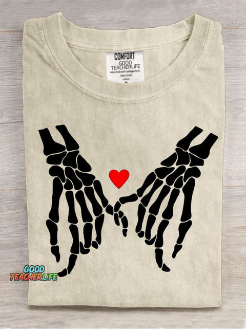 Love and Skulls Decorative Pattern T-shirt