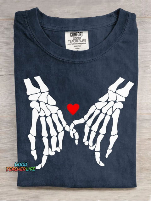 Love and Skulls Decorative Pattern T-shirt