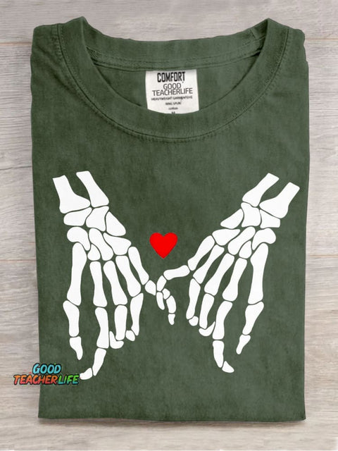 Love and Skulls Decorative Pattern T-shirt