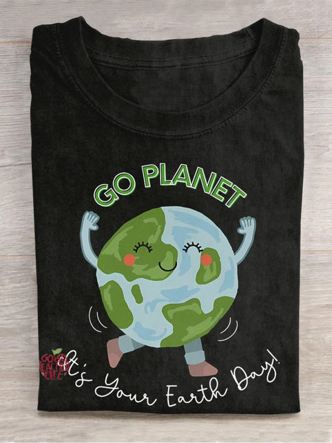 Go Planet, It's Your Earth Day Casual Print T-shirt