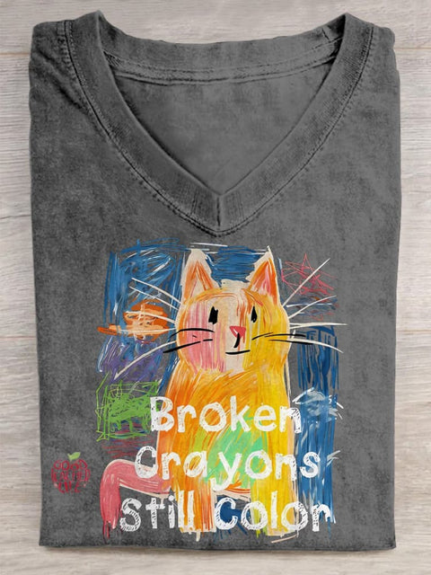 Broken Crayons Still Color Cat Teacher V-neck Casual T-Shirt